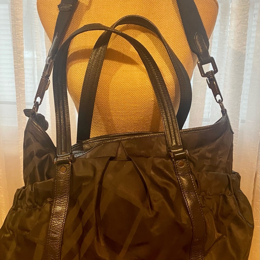 Burberry tonal nylon diaper bag with changing pad and dust bag - Picture 2 of 16